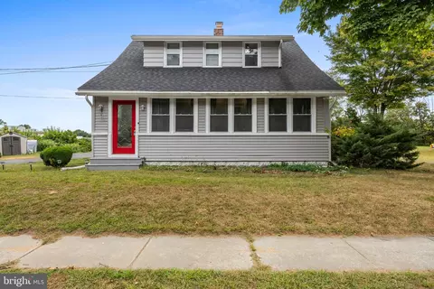 691 Grove Rd, West Deptford, NJ 08096