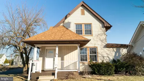 64 Logan Ave, Gibbstown, NJ 08027