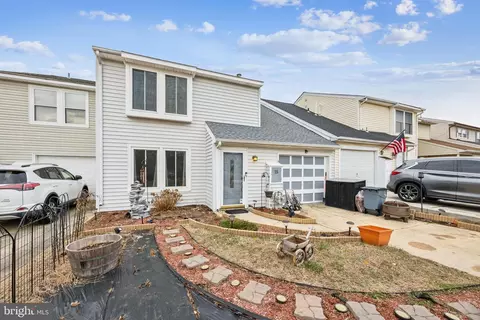 15 Fomalhaut Ave, Turnersville, NJ 08012