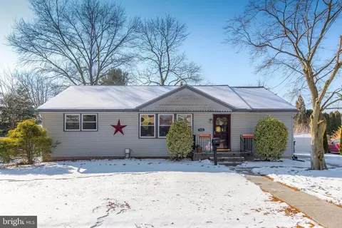 312 University Blvd, Glassboro, NJ 08028