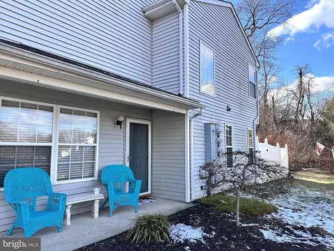 400 Accolon Ct, Mantua, NJ 08051
