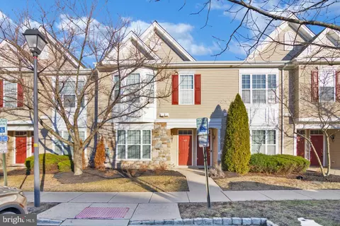 409 Degas Ct, Williamstown, NJ 08094