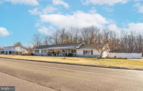200 Memorial Ave, Gibbstown, NJ 08027