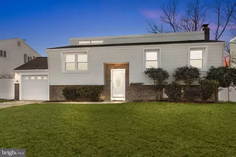 17 Capella, Turnersville, NJ 08012