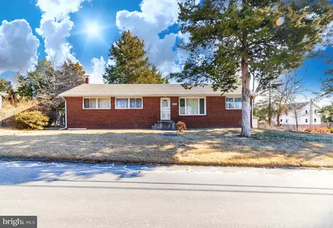 223 Spruce St, Turnersville, NJ 08012