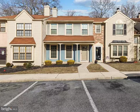 520 Essex Ct, West Deptford, NJ 08051