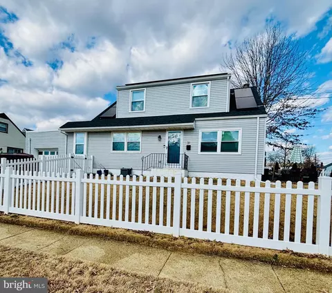 31 Andy Snyder Blvd, Deptford, NJ 08096