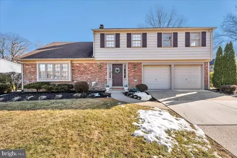 489 Westwood Dr, Woodbury, NJ 08096