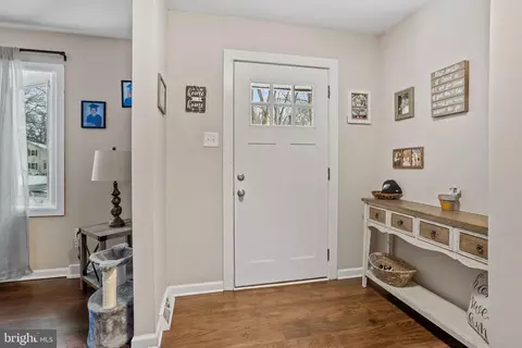 Entry Way - 1 Ruby Ave, Sewell, NJ 08080 photo 2 of 5