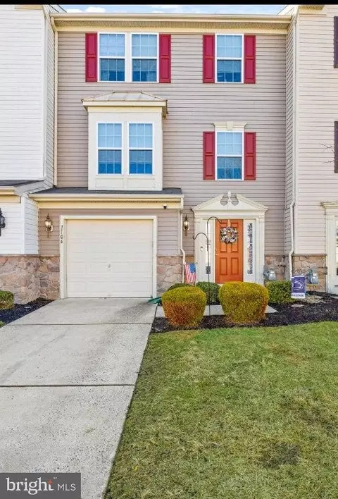 1104 Exposition Dr, Williamstown, NJ 08094