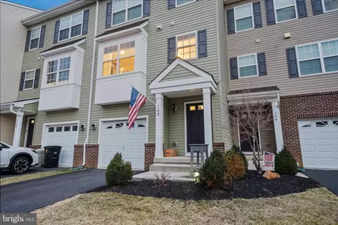 108 Buddy Powell Ln, Wenonah, NJ 08090