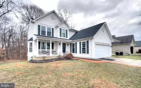 121 Revere Dr, Deptford, NJ 08096