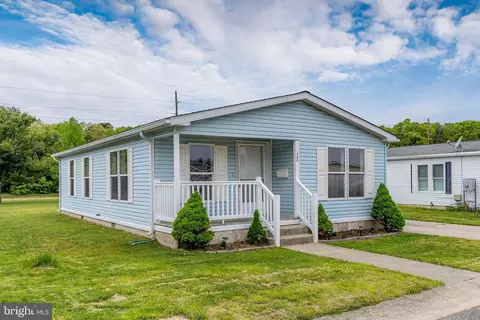 466 Edgemont Ave, Williamstown, NJ 08094