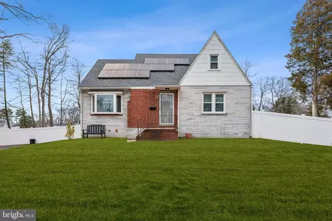 715 Barlow Ave, West Deptford, NJ 08096