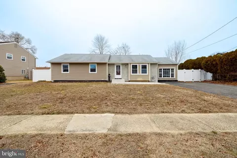 113 Alfred Ave, Glassboro, NJ 08028