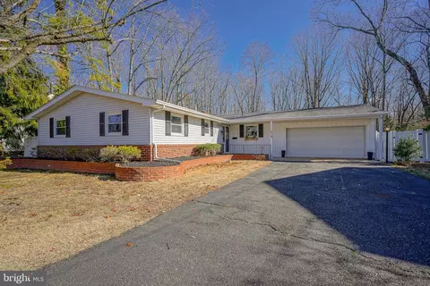 619 Whitman Dr, Turnersville, NJ 08012