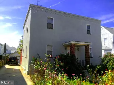 712 N Delaware St, Paulsboro, NJ 08066