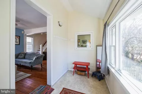 Entry Way - 103 Myrtle Ave, Pitman, NJ 08071 photo 2 of 5