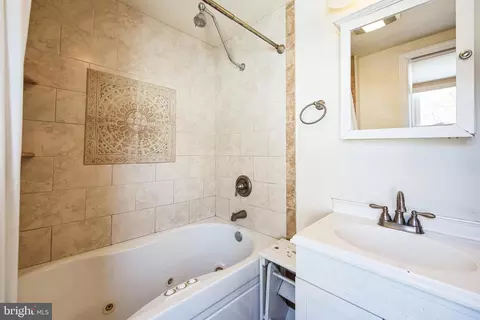 Bath - 103 Myrtle Ave, Pitman, NJ 08071 photo 2 of 3