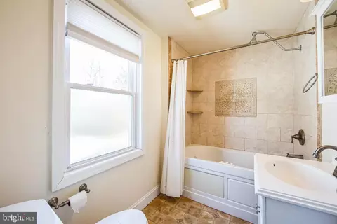 Bath - 103 Myrtle Ave, Pitman, NJ 08071 photo 3 of 3