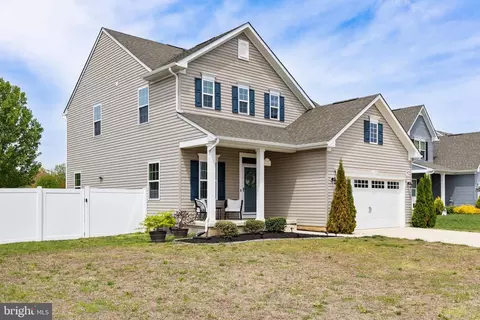 209 Spring Beauty Dr, Williamstown, NJ 08094