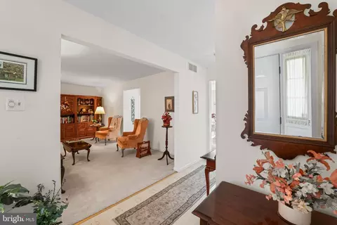 Entry Way - 404 Village Ct, Mickleton, NJ 08056 photo 3 of 5