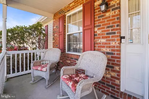 Exterior - 404 Village Ct, Mickleton, NJ 08056 photo 1 of 3