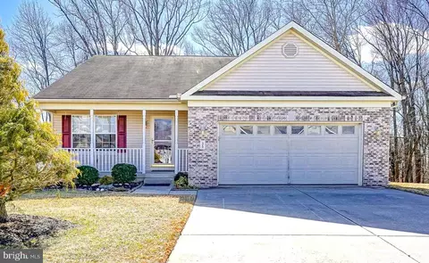 35 Bear Creek Dr, Mantua, NJ 08051