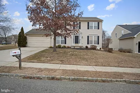 3 Hatton Ct, Swedesboro, NJ 08085