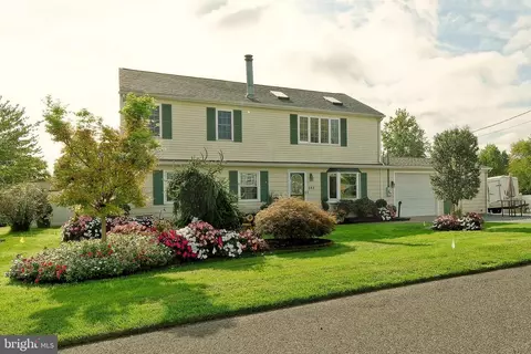 846 May Ave, Woodbury, NJ 08096
