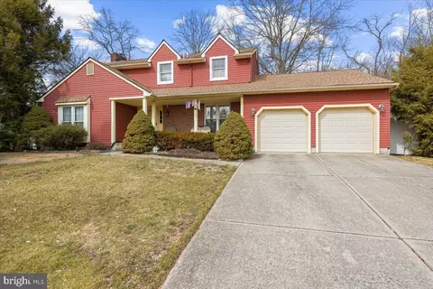51 Pembrook Dr, Turnersville, NJ 08012