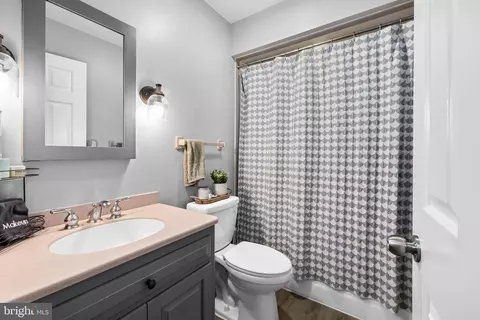 Bath - 620 Vassar Ave, Pitman, NJ 08071 photo 1 of 2