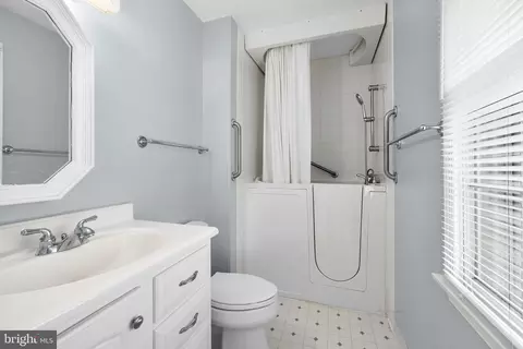 Bath - 620 Vassar Ave, Pitman, NJ 08071 photo 2 of 2