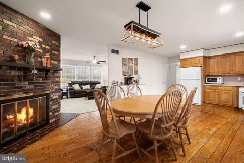Dining - 620 Vassar Ave, Pitman, NJ 08071 photo 1 of 1