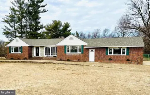 423 Jackson Rd, Sewell, NJ 08080