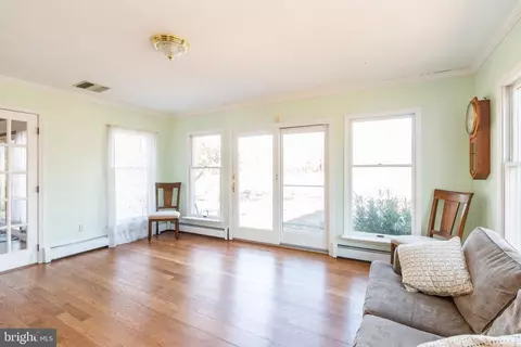 Living - 541 Hereford Ln, Mickleton, NJ 08056 photo 2 of 2