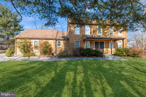 541 Hereford Ln, Mickleton, NJ 08056