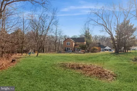 Exterior - 541 Hereford Ln, Mickleton, NJ 08056 photo 5 of 6