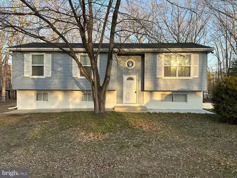 40 Damascus Rd, Franklinville, NJ 08322