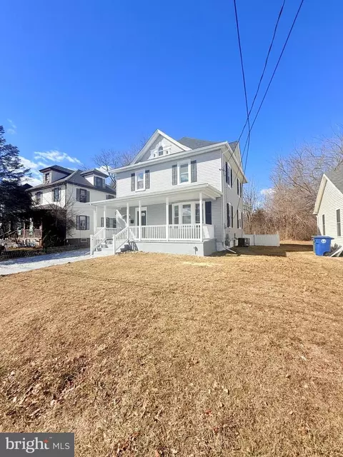 213 Wilmer St, Glassboro, NJ 08028