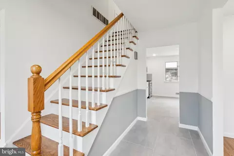 Entry Way - 532 Hudson Ave, Pitman, NJ 08071 photo 2 of 5