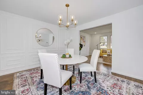 Dining - 532 Hudson Ave, Pitman, NJ 08071 photo 2 of 5