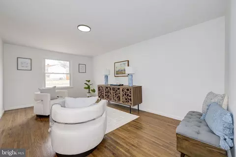 Living - 532 Hudson Ave, Pitman, NJ 08071 photo 7 of 9