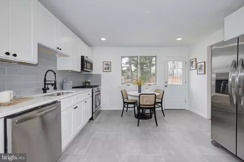 Kitchen - 532 Hudson Ave, Pitman, NJ 08071 photo 1 of 3