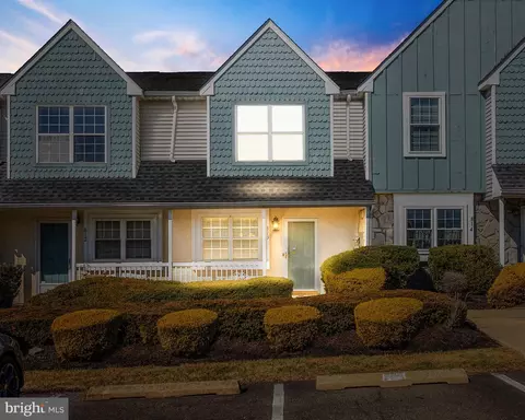 813 Darrett Ct, Sewell, NJ 08080