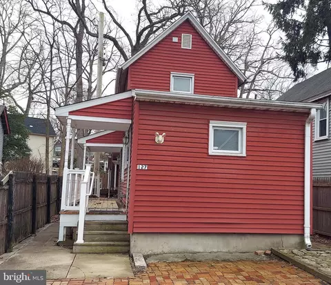 Exterior - 127 Seventh Ave, Pitman, NJ 08071 photo 4 of 5