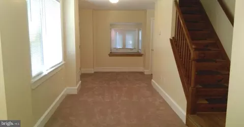 Entry Way - 127 Seventh Ave, Pitman, NJ 08071 photo 2 of 4