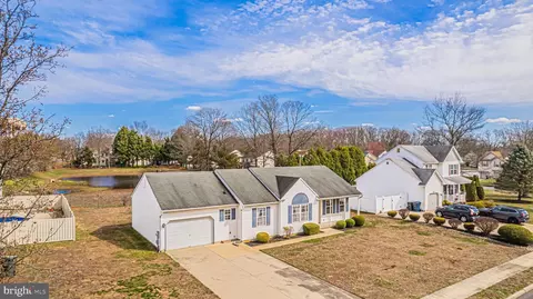 333 Copperfield Dr, Williamstown, NJ 08094
