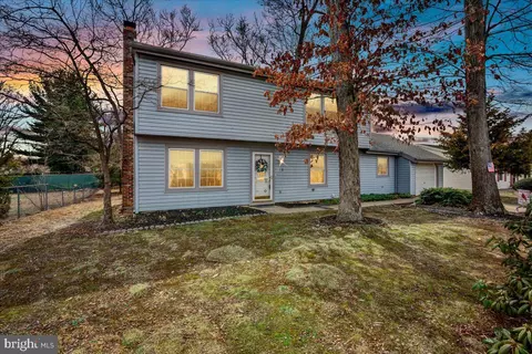 18 Auriga Ln, Sewell, NJ 08080
