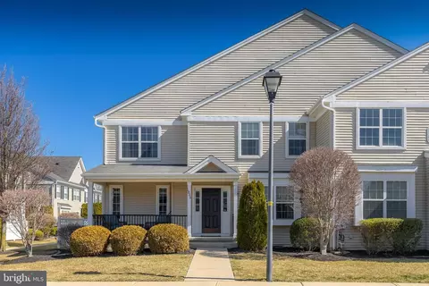 1805 Lexington Mews, Woolwich Township, NJ 08085
